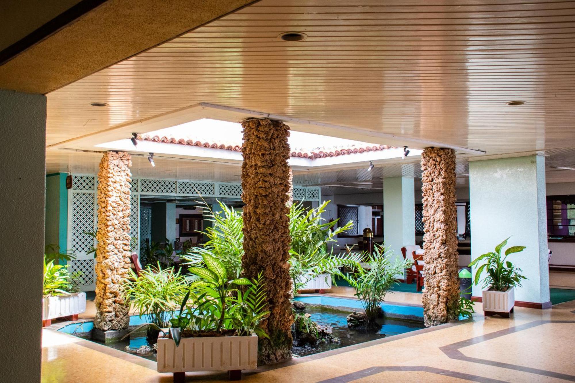 Mombasa Beach Hotel Exterior photo